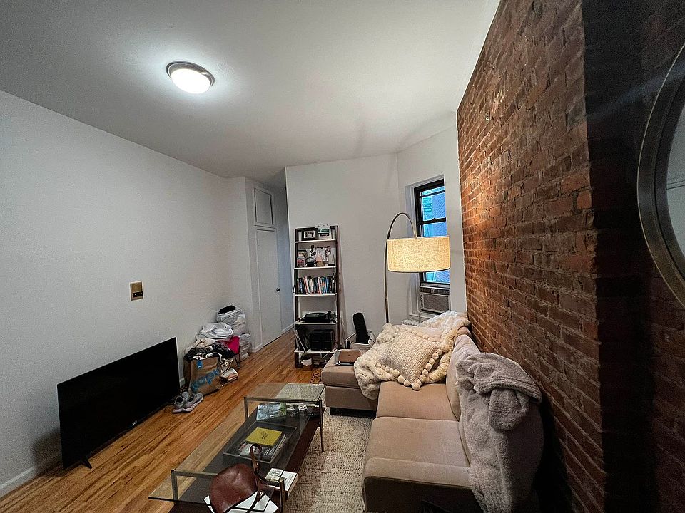 1st image of 250 W 20th St APT 5W