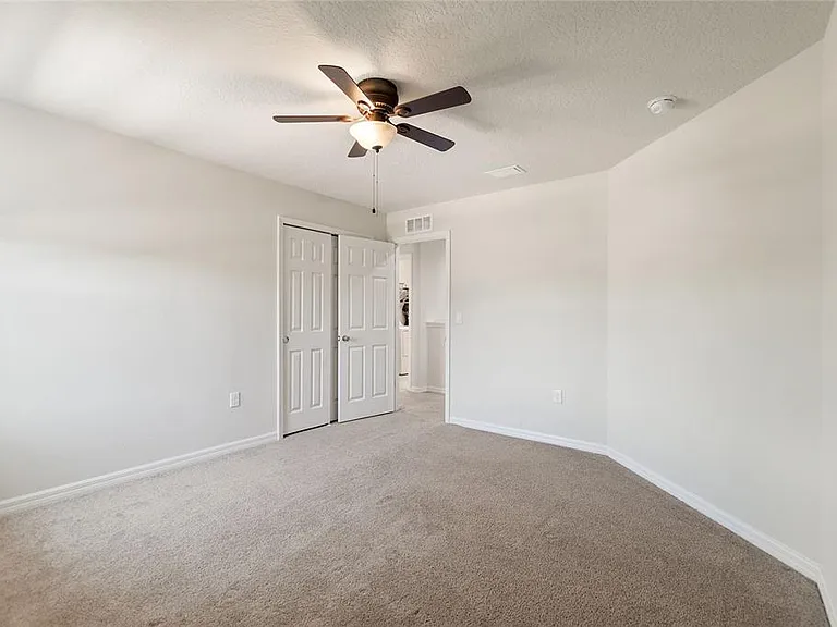 17244 Goldcrest Loop — Photo 32