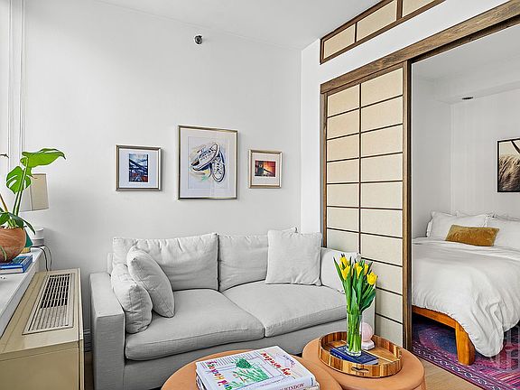5th image of 520 W 23rd St APT 11D