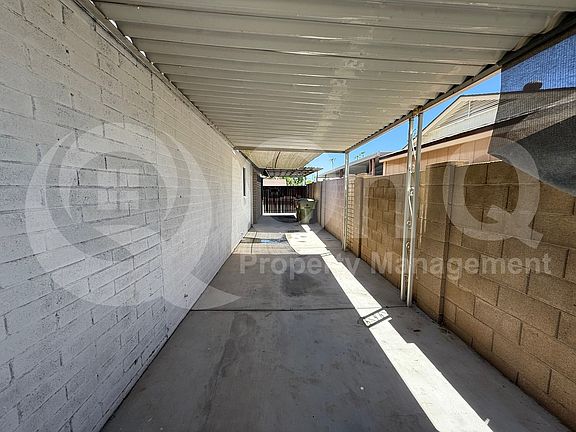 5th image of 5702 W Royal Palm Rd