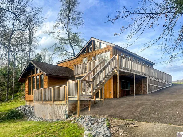 64 Sylvania Terrace Ln, Gilbertsville, KY 42044