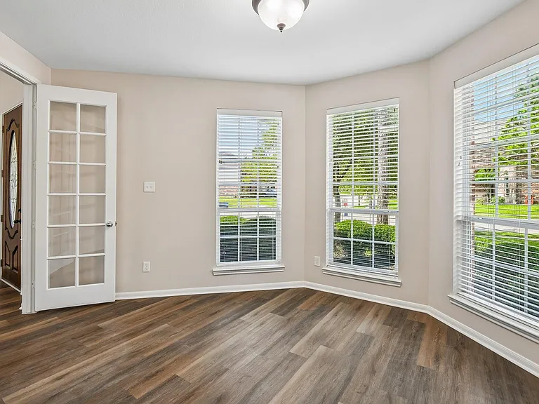 28134 Kudzu Dr — Photo 22