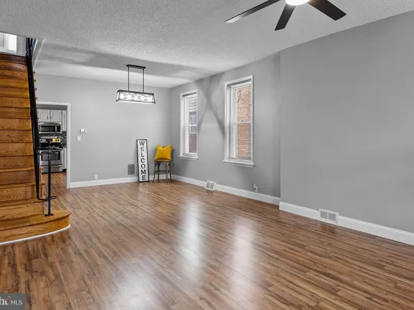 4472 Salmon St, Philadelphia, PA 19137