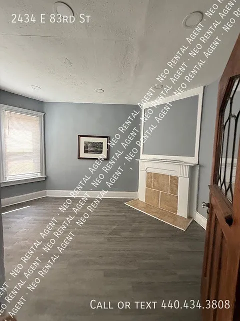 Building Photo - 2434 E 83rd St