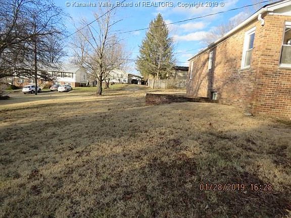 3rd image of 118 Thurmond Dr