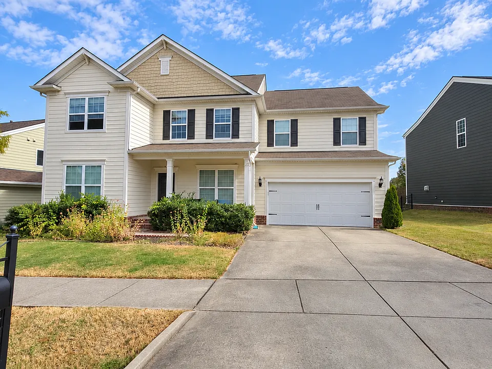 725 Wadestone Trl