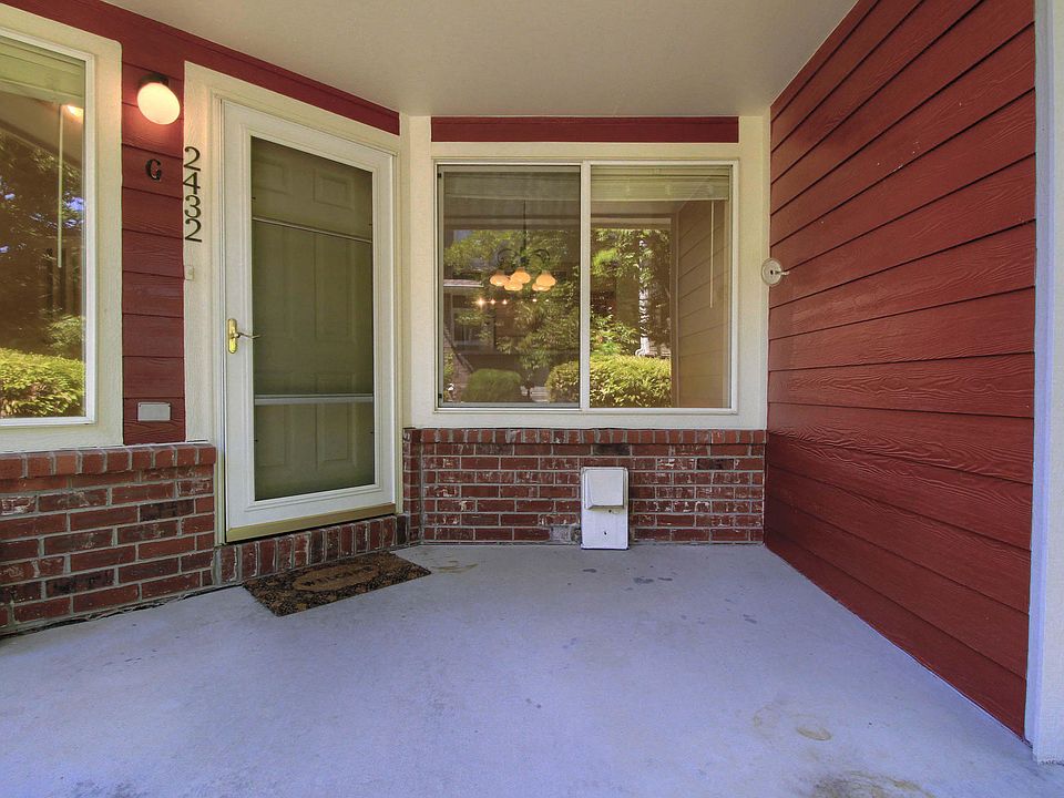 1st image of 2432 W 82nd Pl Unit G