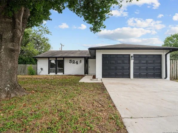 324 Wagon Xing, Universal City, TX 78148