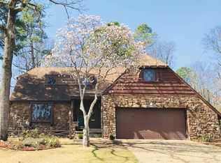 31 Lantern Hill Rd, Little Rock, AR 72227