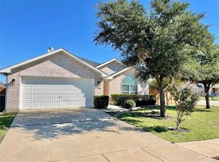 3004 Lake Side Dr, Sanger, TX 76266