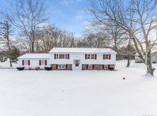 162 Mungertown Rd, Madison, CT 06443