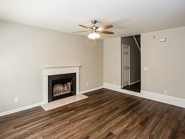8618 Berrybrook Ln — Photo 6