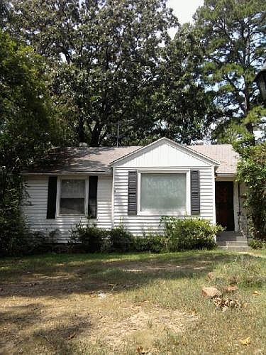2nd image of 2108 S Taylor St