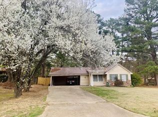 1618 Lost Lake Cir, Jackson, MS 39212