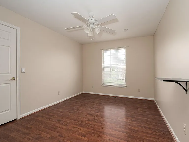 14864 Liri Dr — Photo 27