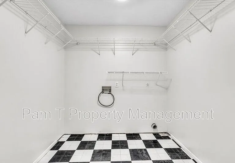 4 Gunpowder Ct — Photo 12