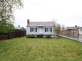 1811 Loraine St, Enumclaw, WA 98022