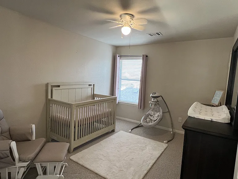 10215 Waterbury Dr — Photo 37