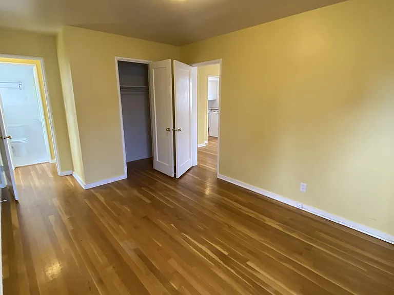 912-914 Country Club Ave #2 — Photo 9