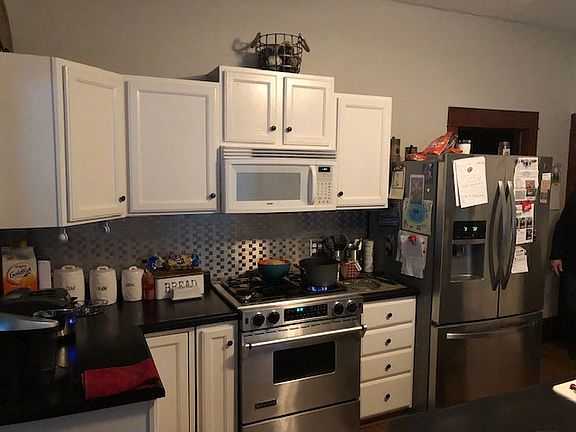 Stylish Updated Kitchen