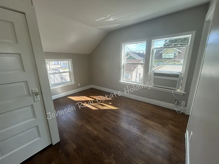 212 1/2 S Wyandotte Ave #212-1/2 — Photo 8