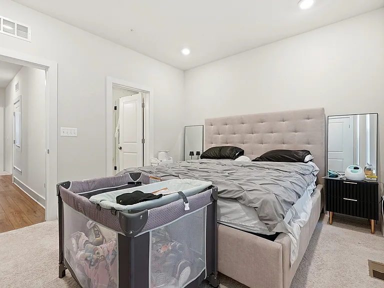 153 Locke St — Photo 26
