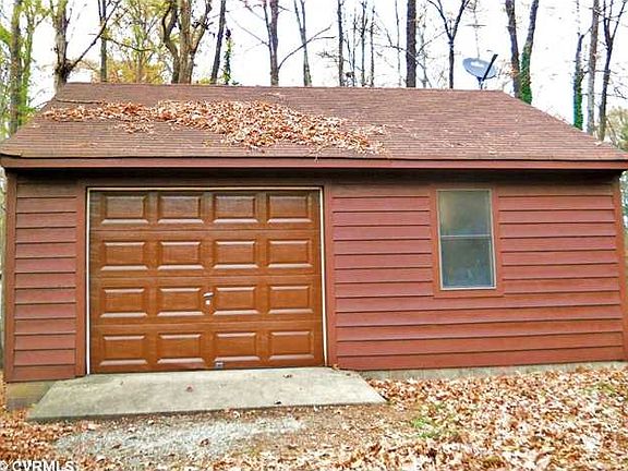 detached garage/workshop