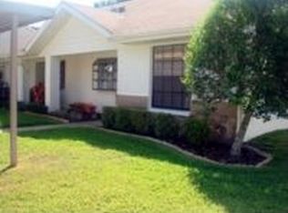 10820 Laquinta Dr, New Port Richey, FL 34654