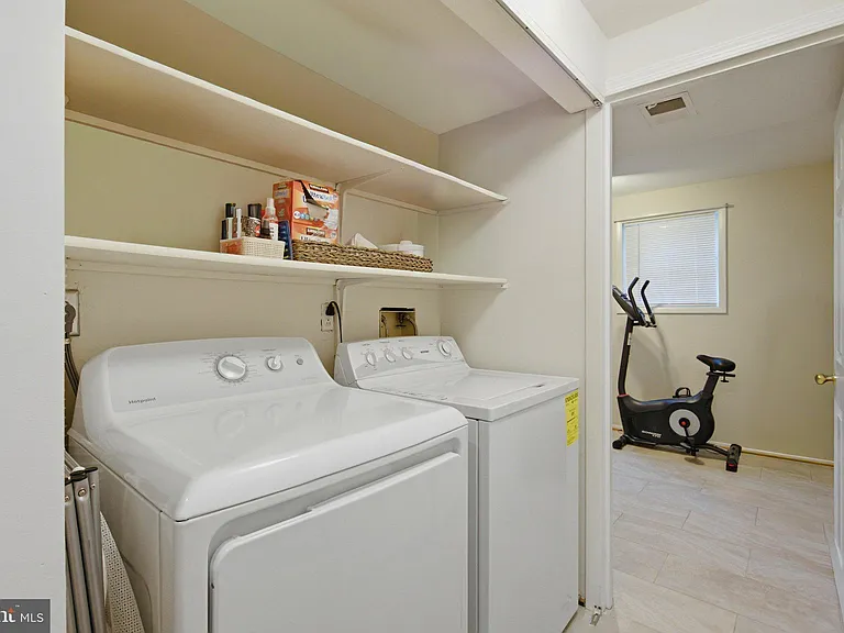 6123 Joust Ln — Photo 27