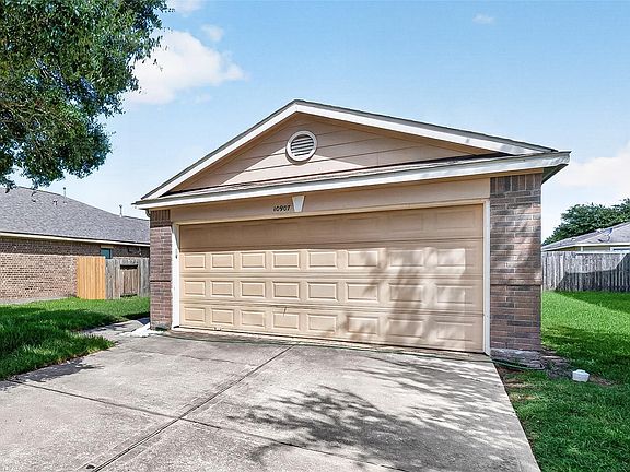 5th image of 10907 Barker Gate Ct