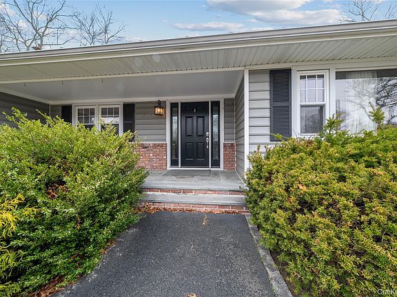 3rd image of 7 Fox Road