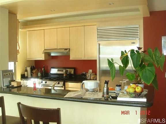 2nd image of 239 Brannan St #4