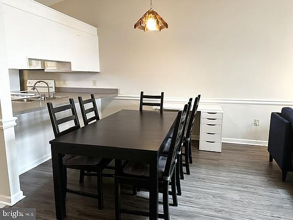 3rd image of 76 Black Oak Dr #76