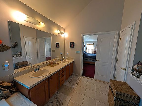 5th image of 7 Bridle Ct