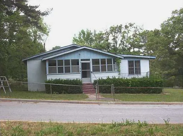 2894 Webb Dr, Ellenwood, GA 30294