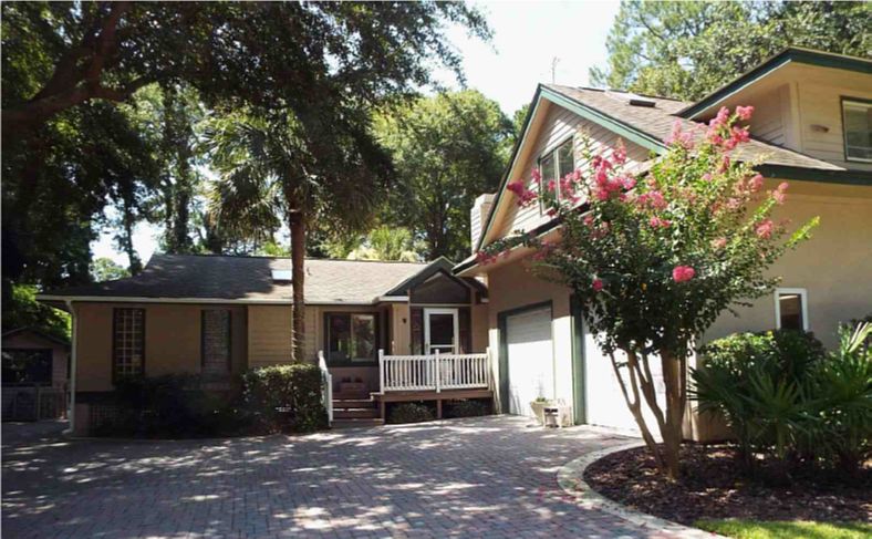 Front of 14 Kingbird Lane