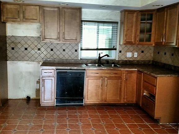 4th image of 416 S Dexter Ave