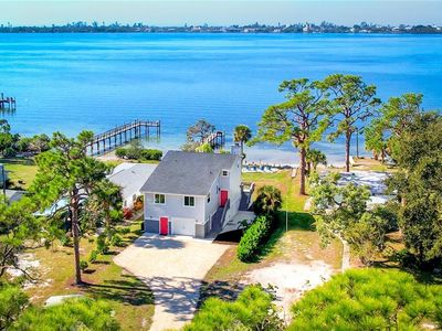 568 S McCall Rd, Englewood, FL, 34223