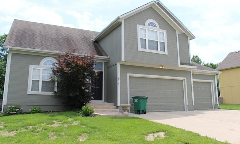 1st image of 2231 Martha Ln