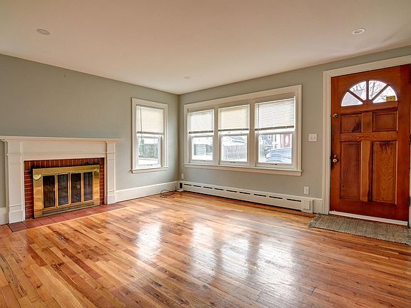 5th image of 317 Elmwood Ave