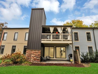 1535 S County Farm Rd #1-2D, Wheaton, IL, 60189