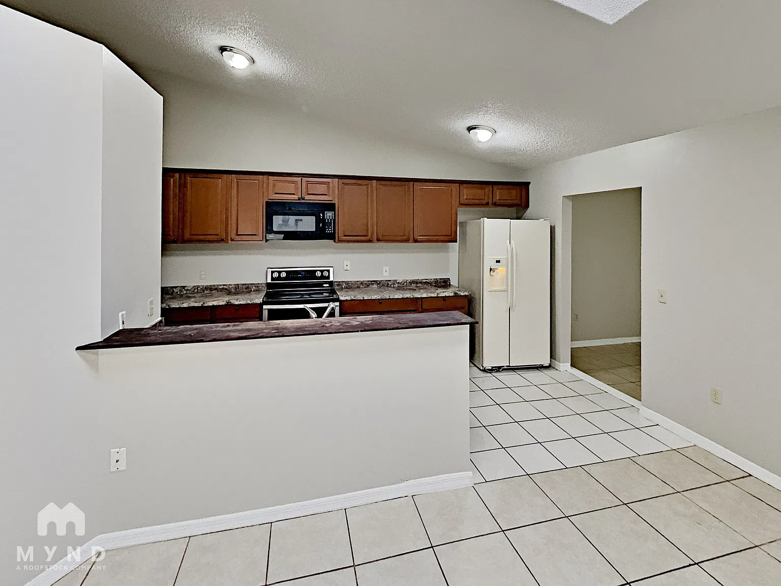 3 bed, 2.0 bath, 1557 sqft, $1,845 — Photo 4