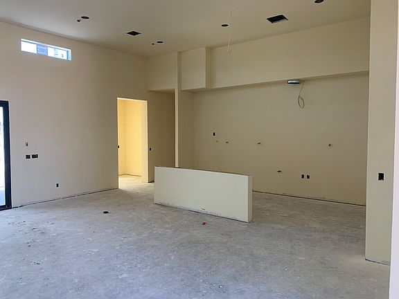 5th image of 11616 N 65th St