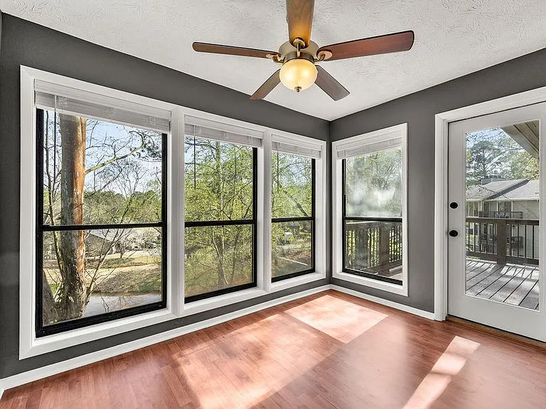516 Park Ridge Cir — Photo 4