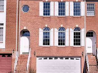 8112 Madrillon Ct, Vienna, VA 22182