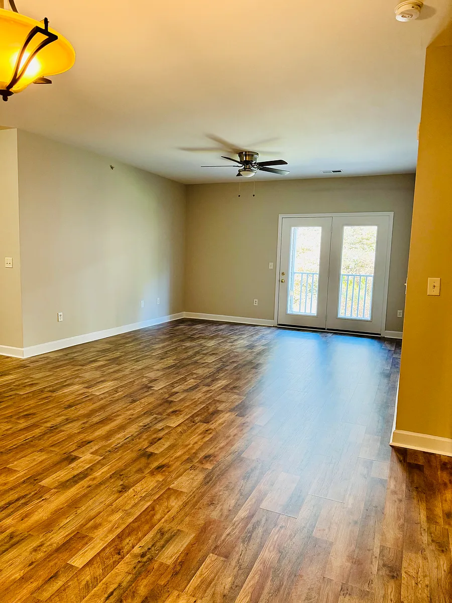 Building Photo - 9823 Hyde Glen Ct