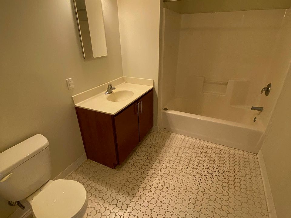 1st image of 129 N Washington Ave #10902841