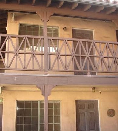 2Levels!2Doors!