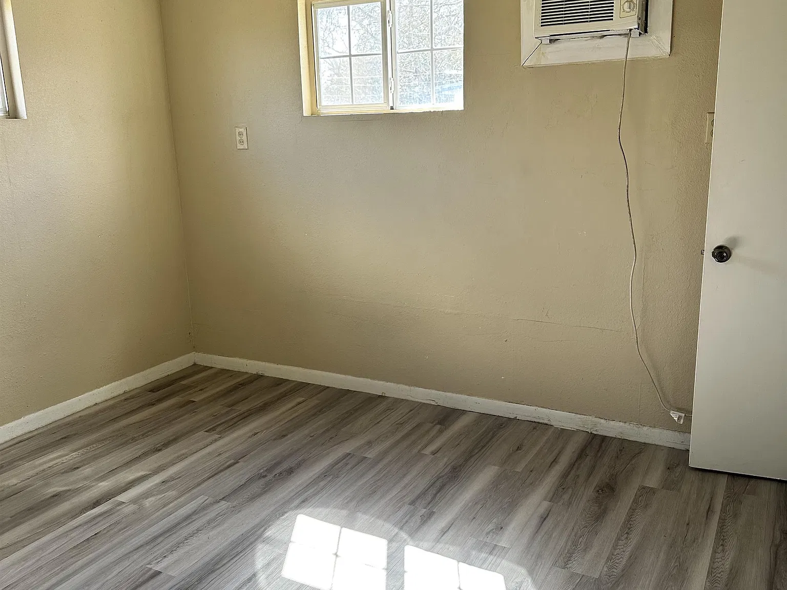 1334 Clare Drive - 1 — Photo 3