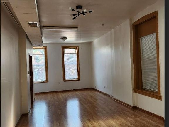 3rd image of 2954 S Emerald Ave #2